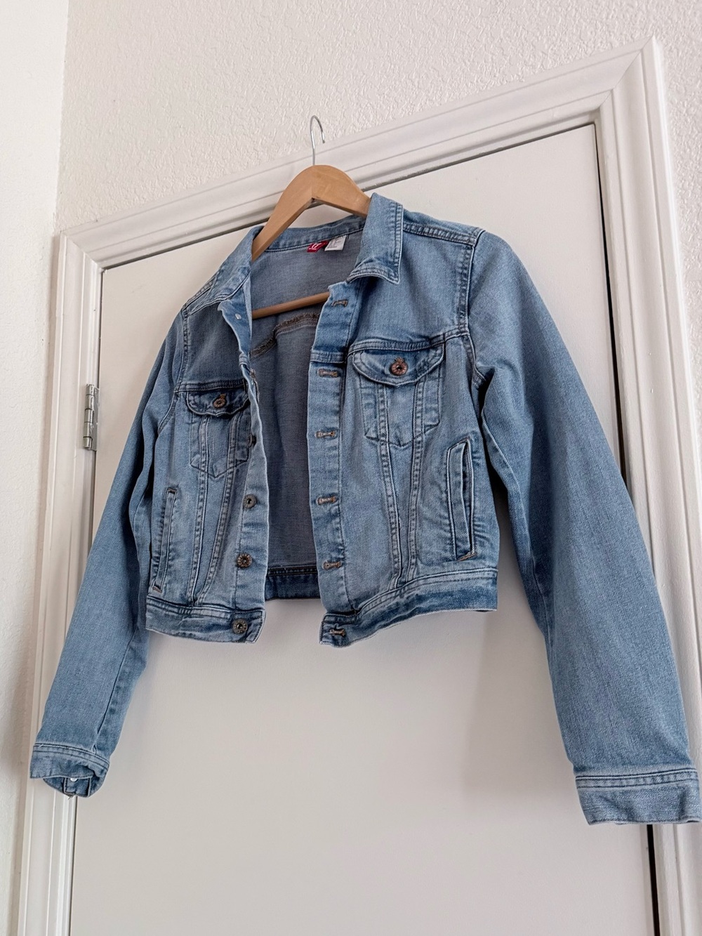 Women's Light Blue Denim Jacket - Casual Classic